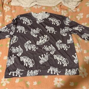 Leopard long sleeve shirt